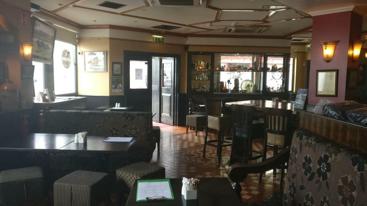 Galway Arms Inn Exterior foto